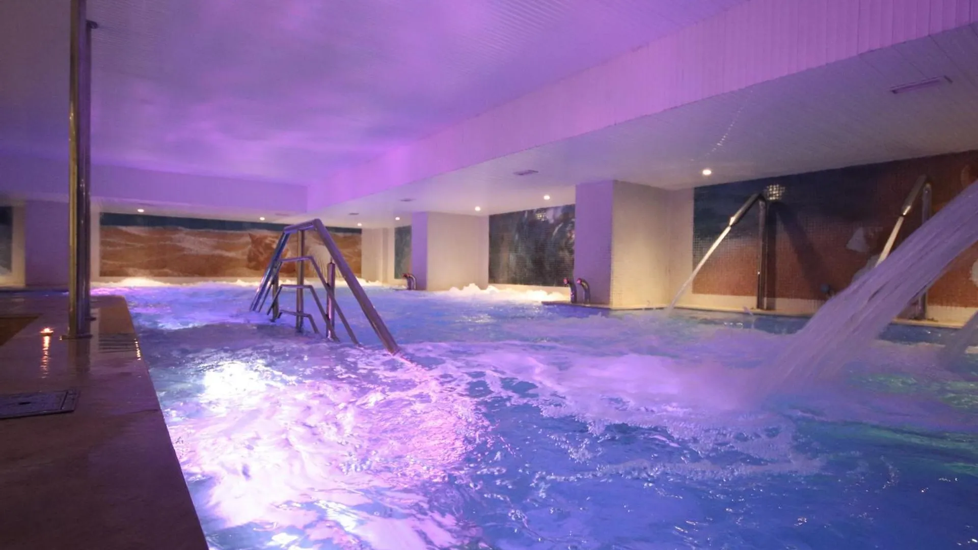 New Hotel Piscine Wellness & Spa الدار البيضاء 5*, الدار البيضاء
